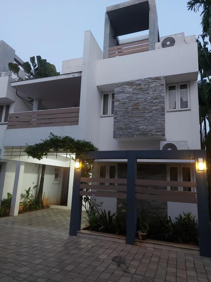 Avuraa Hospitality India Hotell Chennai Eksteriør bilde